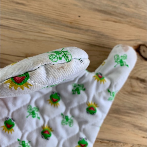 kermit oven mitt